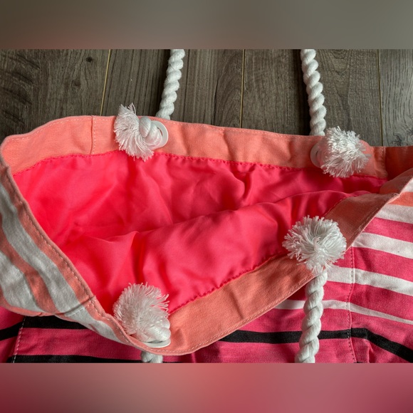 Victoria’s Secret pink, white and black beach bag tote - Picture 8 of 11
